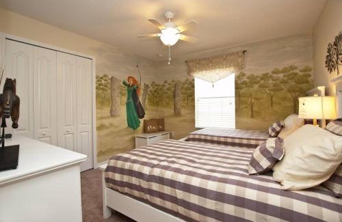West Kissimmee House | Beautiful Waterfront Townhome Wsplashpool-3024