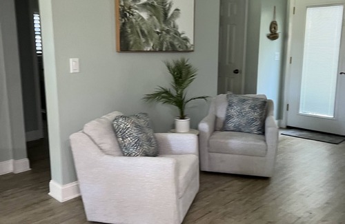 Homosassa House | Beautiful waterfront home with huge yard