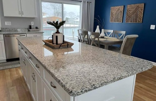 Algonac House | Beautiful waterfront vacation home -open & modern