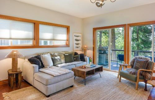 Eastsound House | Beautiful Waterviews, Pet-friendly, Close To Town