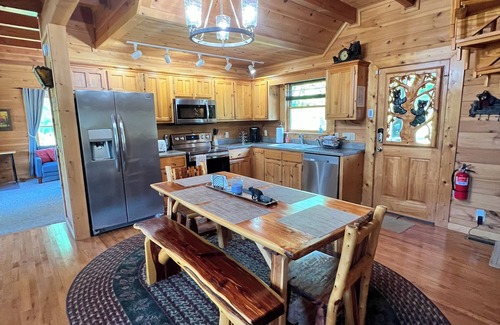 Wears Valley Cabin | Beautiful Wears Valley Retreat, Amazing Views, Steps to Pool & Fishing Pond