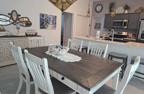 Wildwood House | Beautiful, well appointed, 3-bed house in DeLuna - 2 Kings!