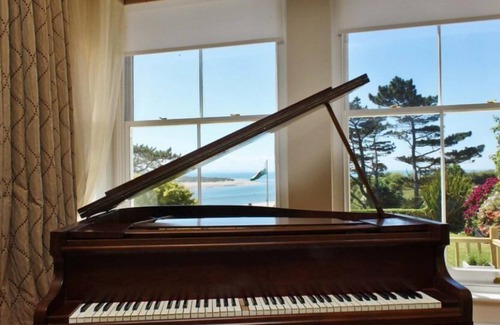 Aberdovey House | Beautiful, well appointed Victorian house with breathtaking Dyfi estuary views
