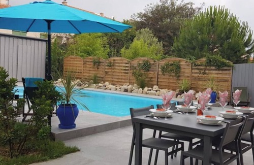 Marquixanes House | Beautiful, well-equipped house with garden and swimming pool