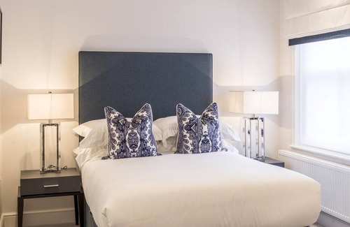Ravenscourt Park Apartment | Beautiful West London 3 bed Apartment