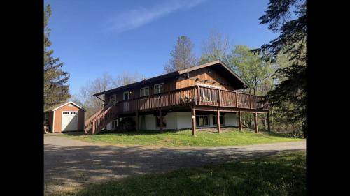 Windham Ski Chalet | Beautiful Windham Chalet 2 minutes to the Mountain