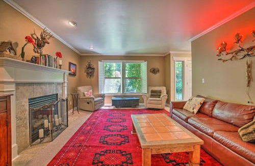Leota House | Beautiful Wine Country Home with Hot Tub and Lake View