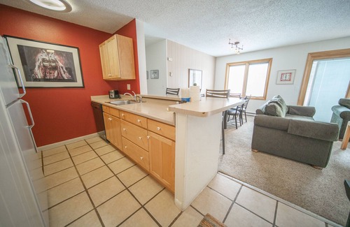 Mountain House Condo | Beautiful Winter Views, & a pool & hot tub onsite