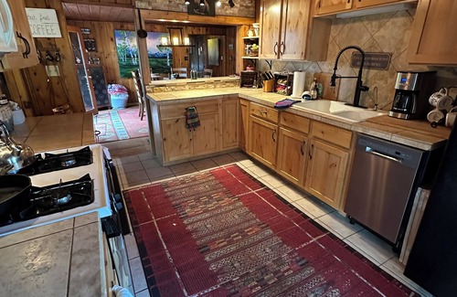 Allenspark Cabin | Beautiful Year Round - Creekside Cabin - Near RMNP - Dog Friendly