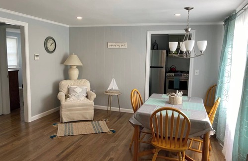 Dennis Port Cottage | Beautifully appointed 2 bedroom with access to a private beach!