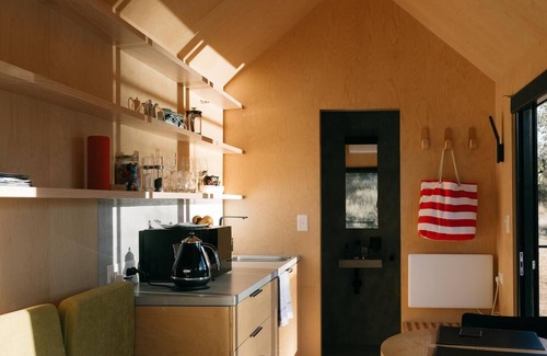 Mountain Bay Cabin | Beautifully appointed Tiny House.