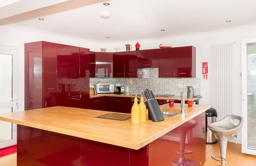 Looe House | Beautifully appointed home 5 mins to beach.