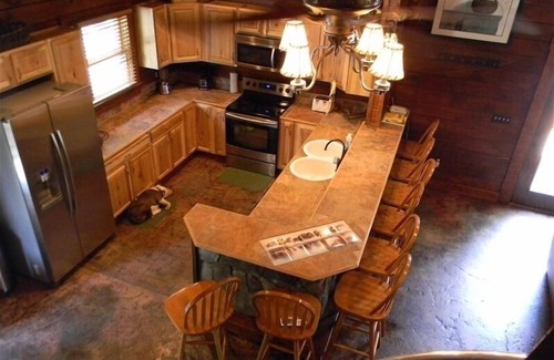 Luray Cabin | Beautifully appointed log cabin features mountain views, river, trails, WiFi