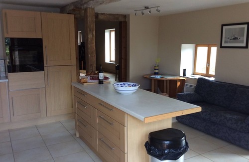 Chassenon House | Beautifully converted barn ideal for 2/6 people couples or families,golf,cycling