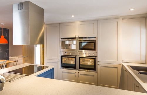 Ambleside House | Beautifully Converted Property On The Prestigious Pullwood Bay Estate, Ambleside