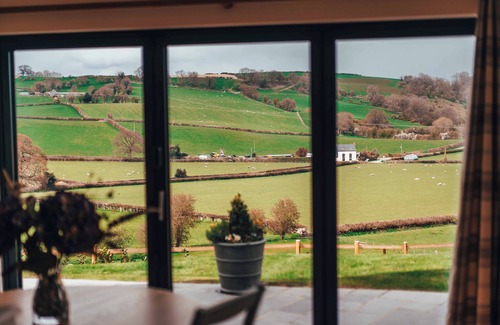 Montgomery House | Beautifully crafted countryside home sleeping 4. Pet friendly with a hot tub and BBQ.