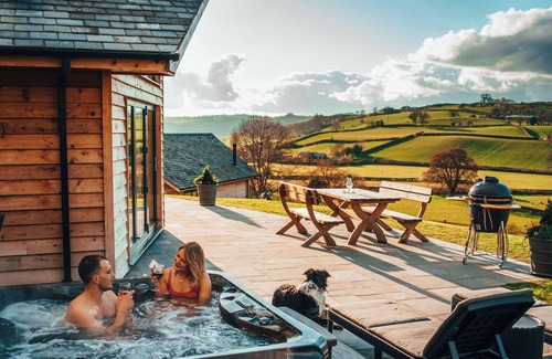 Montgomery House | Beautifully crafted countryside home sleeping 4. Pet friendly with a hot tub and BBQ.