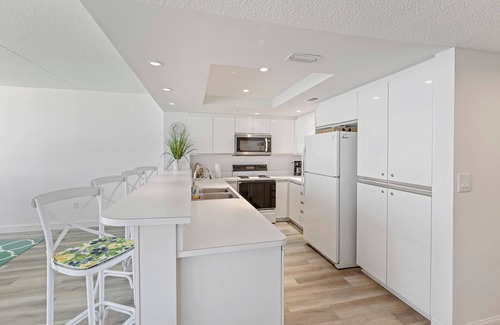 Bethune Beach Condo | Beautifully Decorated Oceanfront Corner | Ocean Condo #401