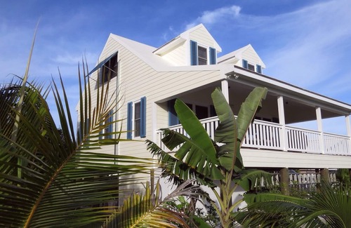 Spanish Wells House | Beautifully Decorated 3-Bedroom House, A 5-Minute Walk From The Beach.
