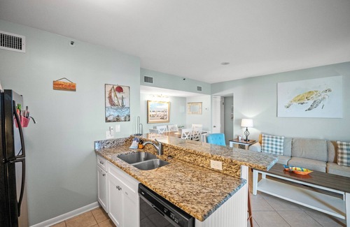 Fort Morgan Condo | Beautifully decorated condo just steps away from the Kiva golf course!