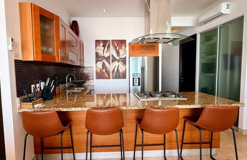 Bucerias Condo | Beautifully decorated Beachfront/Oceanfront Luxury Condo in Bucerias Punta Arena