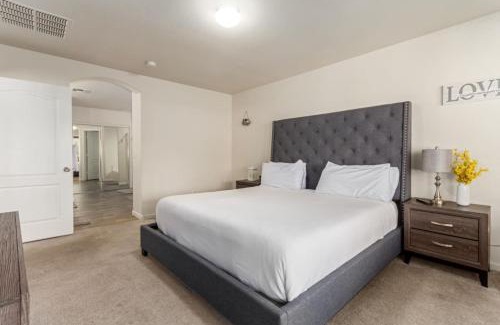 Avondale House | Beautifully Decorated HomeAvondalePrivatePool