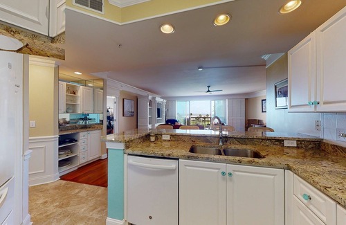 Saint Simons Island Condo | Beautifully decorated OCEANFRONT condominium!