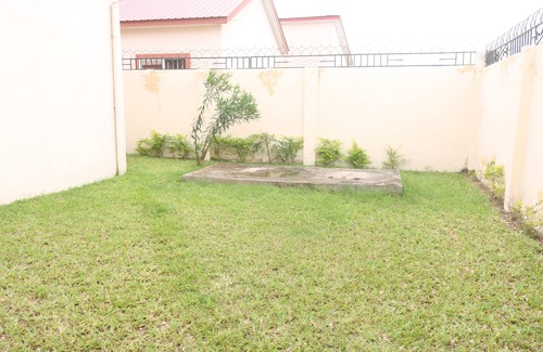 West Coast Division House | Beautifully furnished new home that is strategically placed.
