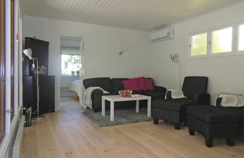 Borgholm House | Beautifully located cottage with open floor plan and large sheltered back near Borgholm on Öland.
