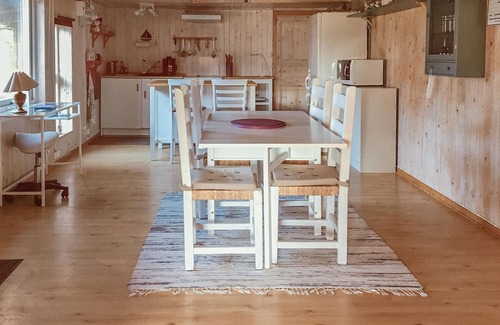 Kosta House | Beautifully located house in the municipality of Kosta.