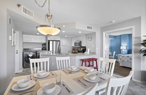 Palmetto Dunes Condo | Beautifully Redecorated Villamare 2517 - Bathroom Refresh for 2025