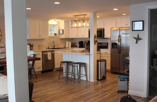Gravois Mills House | Beautifully Remodeled Lake Front Home at 7MM- Sleeps 10