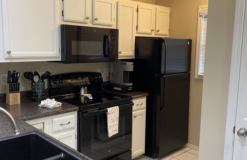 Table Rock Condo | Beautifully Remodeled WALK IN 1bed/1bath
