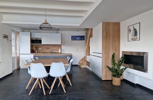 Loguivy House | Beautifully renovated, typical waterfront house