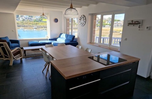 Loguivy House | Beautifully renovated, typical waterfront house