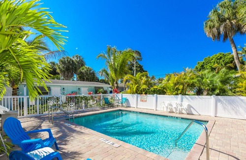 Holmes Beach House | Beautifully Renovated and so close to Beach with Pool!