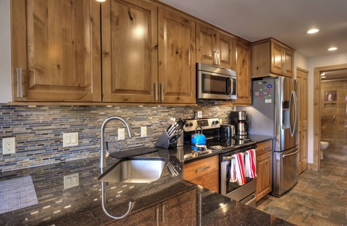 Historic District Condo | Beautifully Renovated Condo, Steps From Main St & Gondola; Very Clean