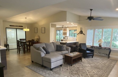 Fly In Spruce Creek House | Beautifully Renovated - Golf Views - Loads of Amenities - Minimum Stay Required