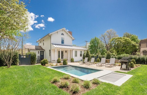 Sag Harbor House | Beautifully renovated historic home in Sag Harbor Village. Walk to Everything.