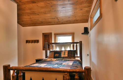 Stone Lake Cottage | Beautifully renovated cabin available for first time on VRBO!