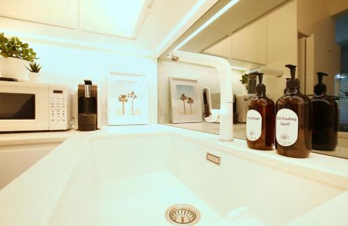 Cronulla Apartment | Beautifully renovated quiet unit in Cronulla