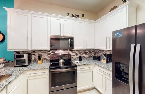 Bahama Bay Condo | Beautifully Renovated! Close to Disney! 3 Bdrm/2 Bath - 2nd Floor Unit!