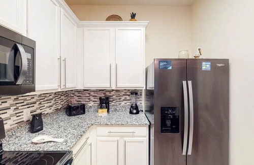 Bahama Bay Condo | Beautifully Renovated! Close to Disney! 3 Bdrm/2 Bath - 2nd Floor Unit!