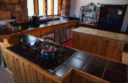 Marble Canyon Cabin | Beautifully restored cottage surrounded by Vermilion Cliffs