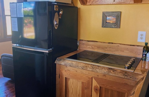 Babb Cabin | Beautifully Restored Historic Guest Cabin of the Park Saddle Horse Company