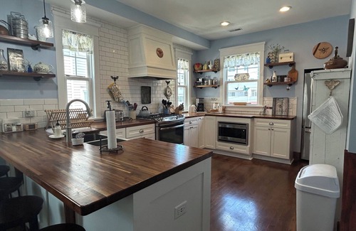 Midtown House | Beautifully restored home in historic Blackstone District