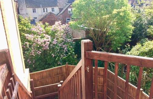 Ludwel Apartment | Beautifully restored studio flat in a Georgian house in the heart of Ludlow.