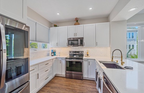Whitney Beach Condo | Beautifully Updated, Cedars East, Beach, Pool and Tennis