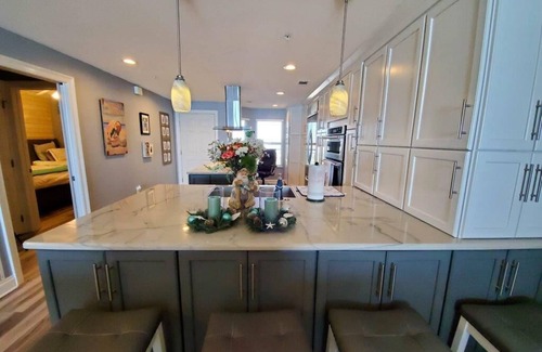 Navarre Beach Condo | Beautifully upgraded 2 bedroom beachfront condo in Pearl #403 on Navarre Beach.