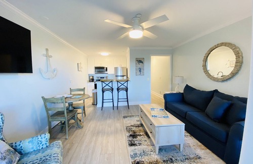 Hilton Head Island Condo | Beautifully Appointed and Newly Renovated Ocean-front Villa - Heated Pool
